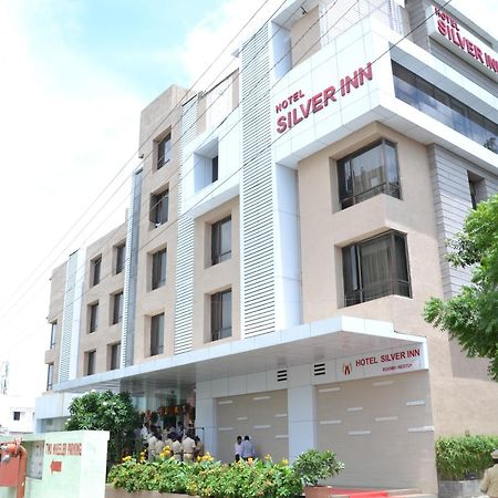 Hotel Executive Silver Inn 奥兰加巴德 外观 照片