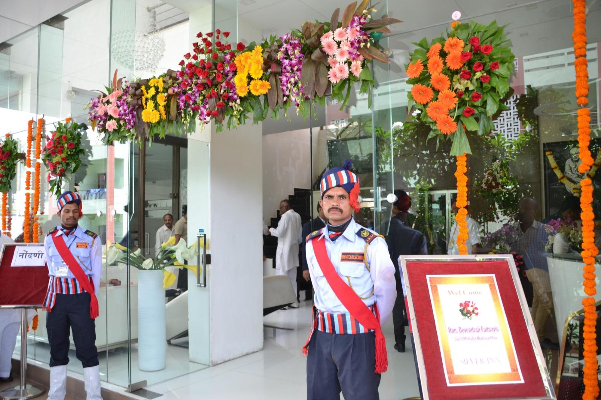 Hotel Executive Silver Inn 奥兰加巴德 外观 照片