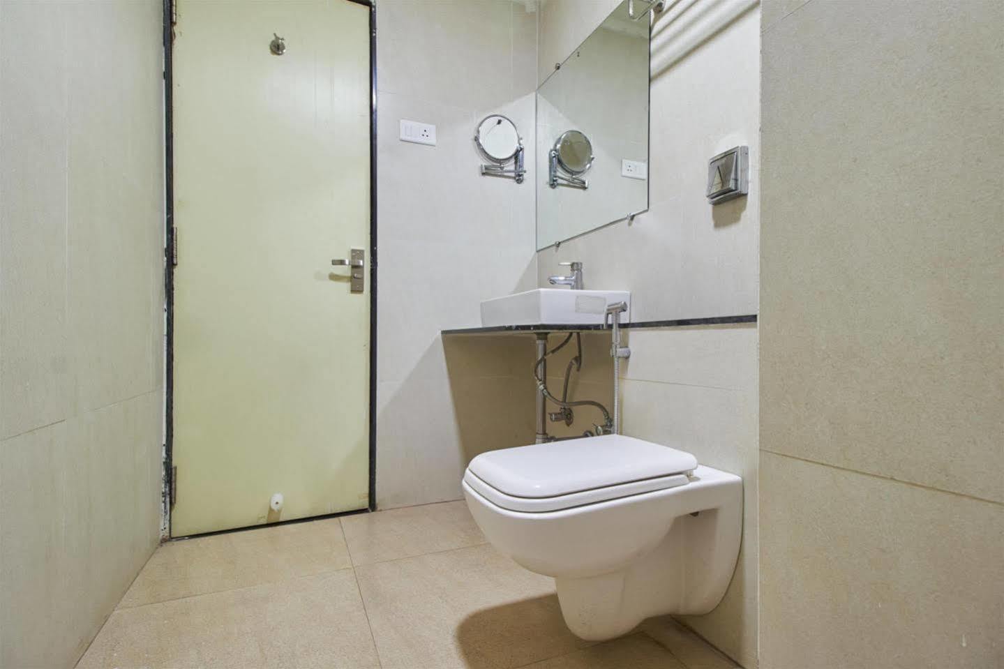 Hotel Executive Silver Inn 奥兰加巴德 外观 照片
